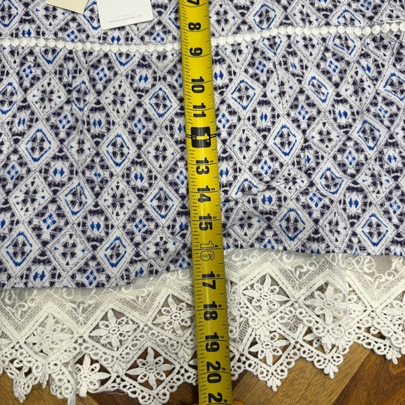Skies Are Blue Stitch Fix Geometric Print Blouse with Lace Hem new with tags - Picture 8 of 8